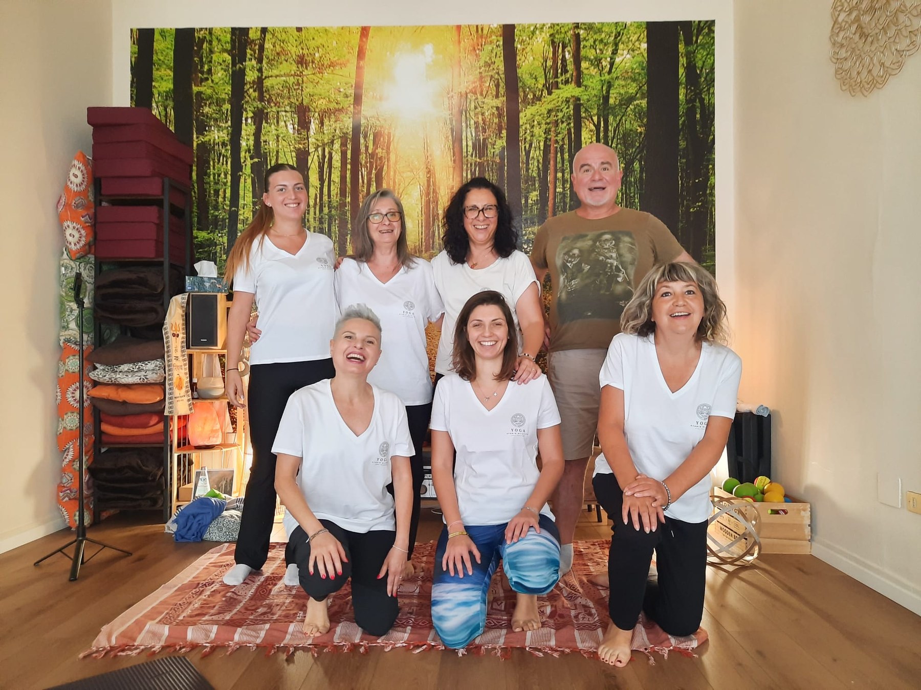 Momenti di pratica, trattamenti e vita dello Studio Olistico Yoga